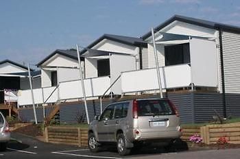 Bridport Bay Inn Bagian luar foto