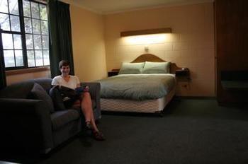 Bridport Bay Inn Bagian luar foto